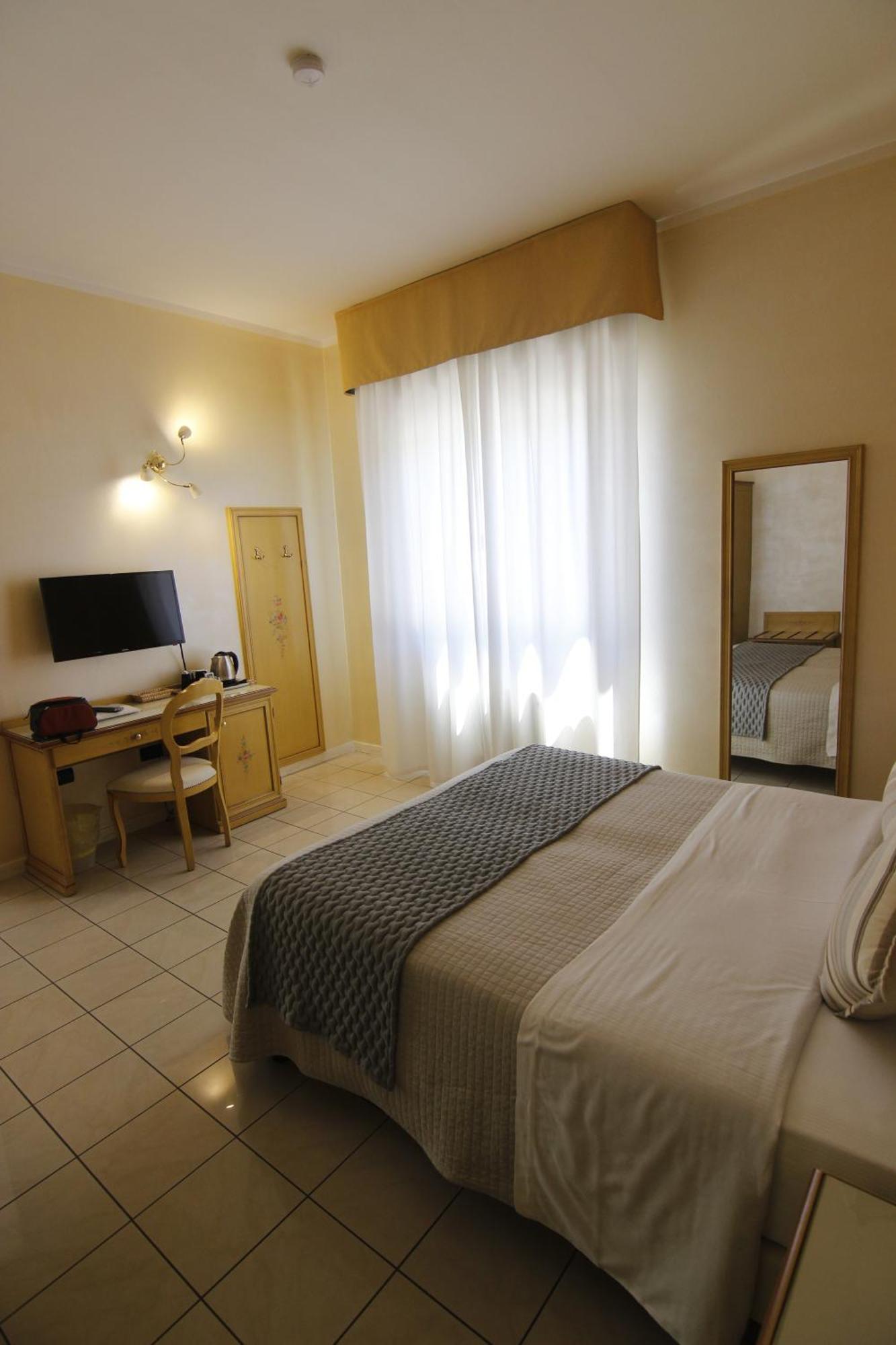 Piccolo Hotel Nogara Esterno foto