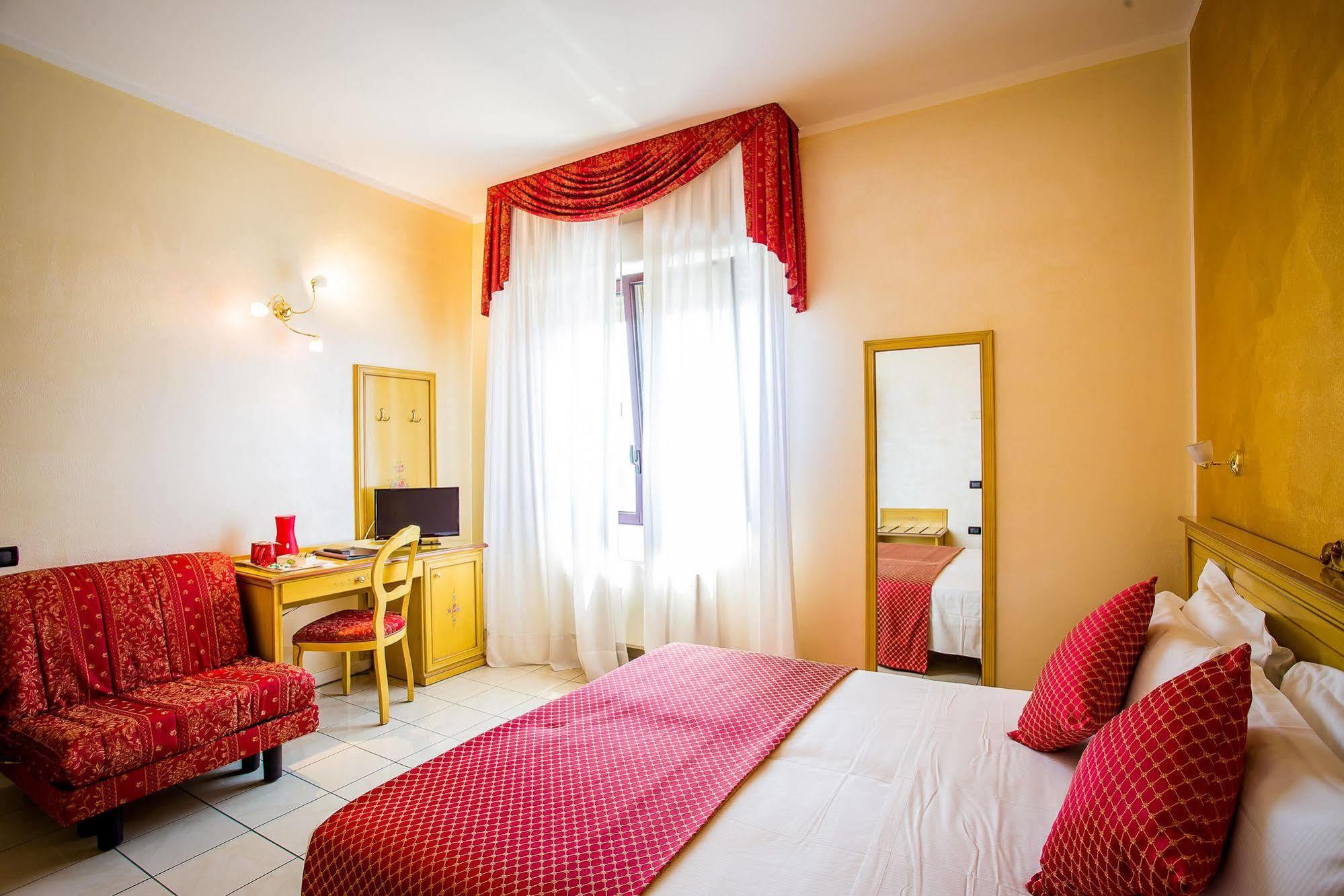 Piccolo Hotel Nogara Esterno foto