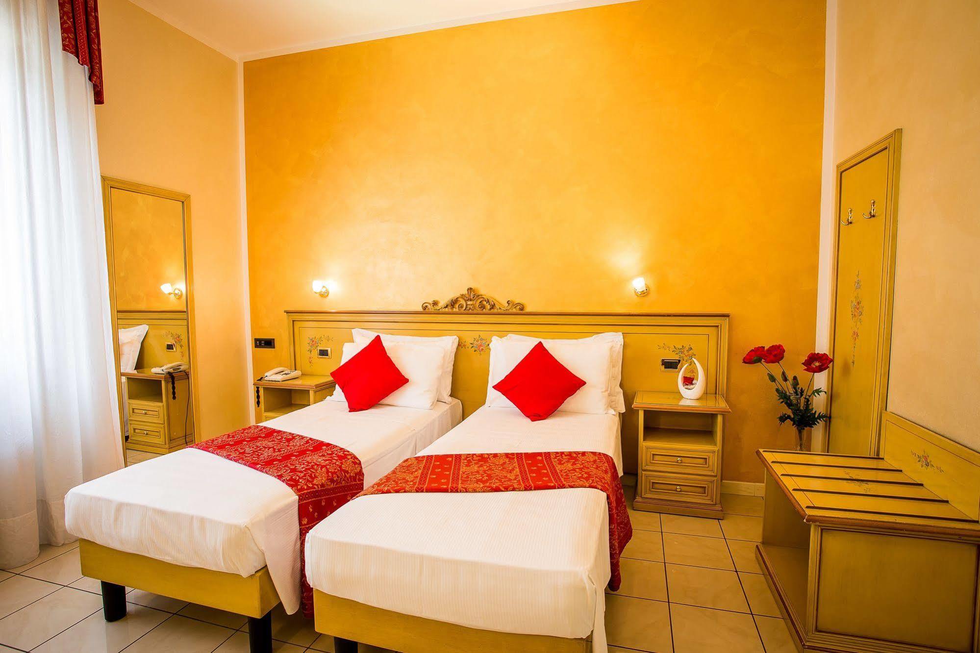 Piccolo Hotel Nogara Esterno foto