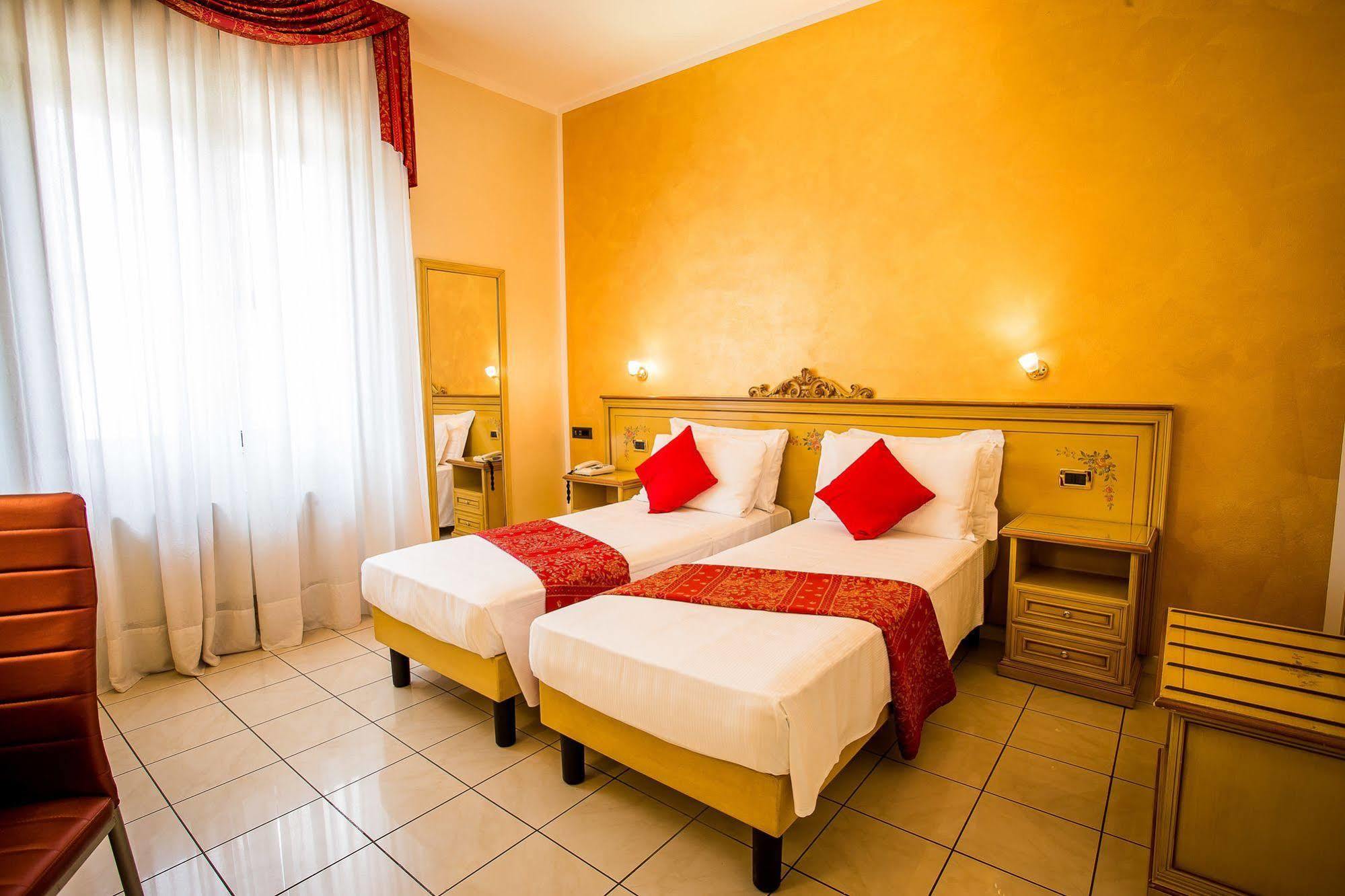 Piccolo Hotel Nogara Esterno foto
